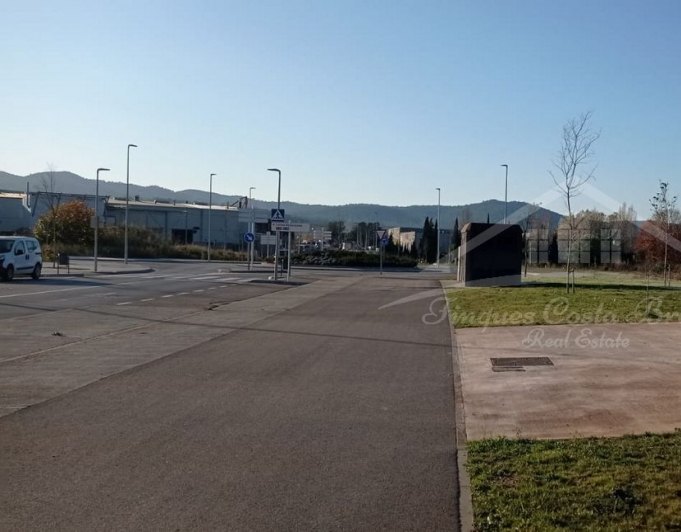 4014 - TERRENOS INDUSTRIALES EN VENTA EN PALAFRUGELL