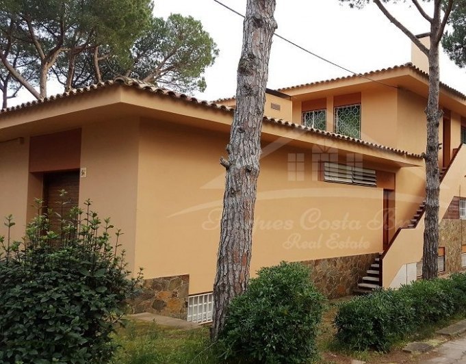 LOCAL01 - OPORTUNIDAD: Local en venta habilitado en Vall-Llobrega