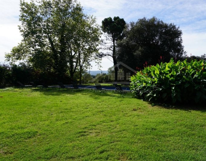 3031 - Típica masía catalana en venta,  totalmente restaurada, situada en Llagostera comarca de La Selva, Girona.