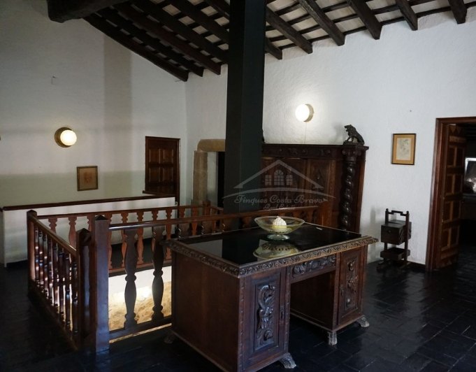 3031 - Típica masía catalana en venta,  totalmente restaurada, situada en Llagostera comarca de La Selva, Girona.