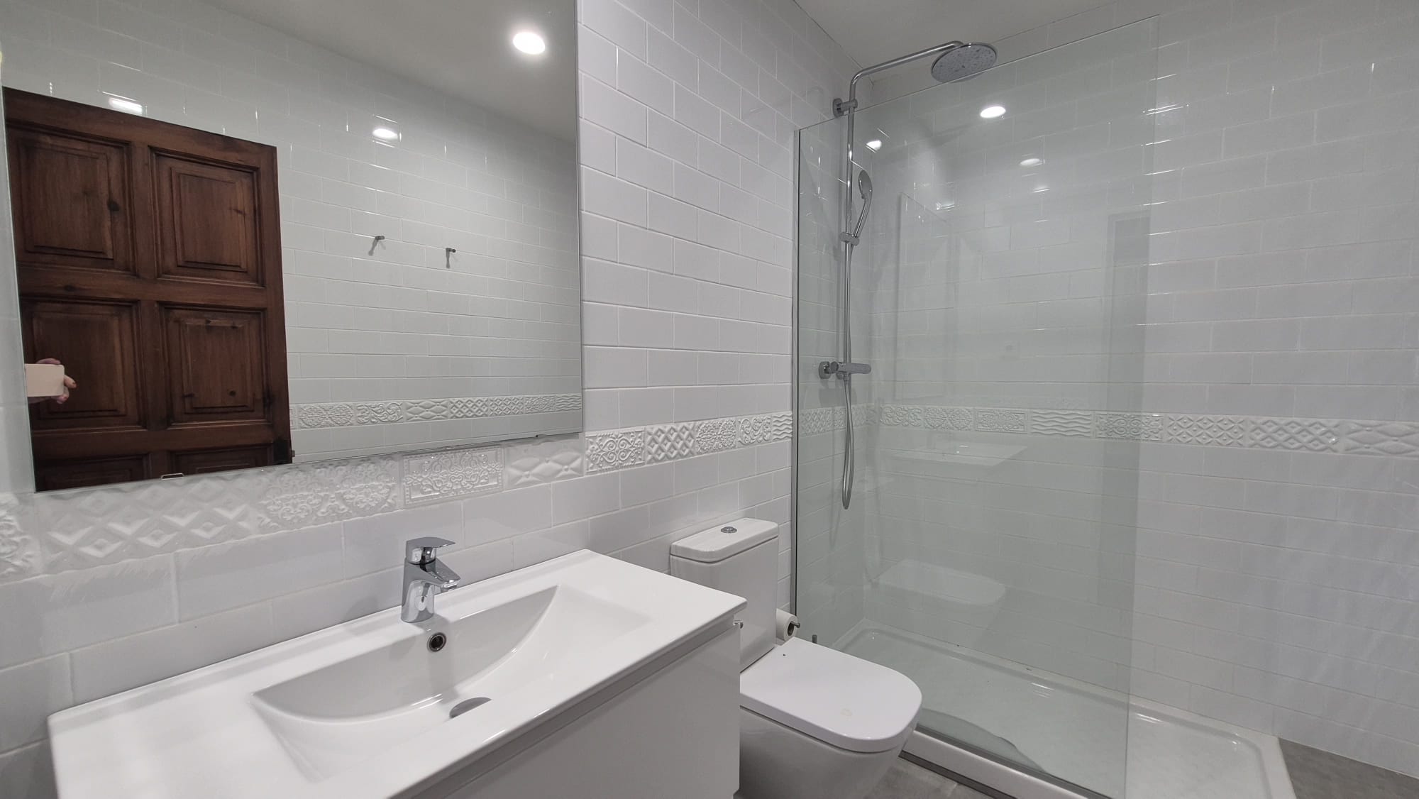 EN VENTA Joya Histórica Frente al Mar: Finca Exclusiva en la Bahía de Tamariu
