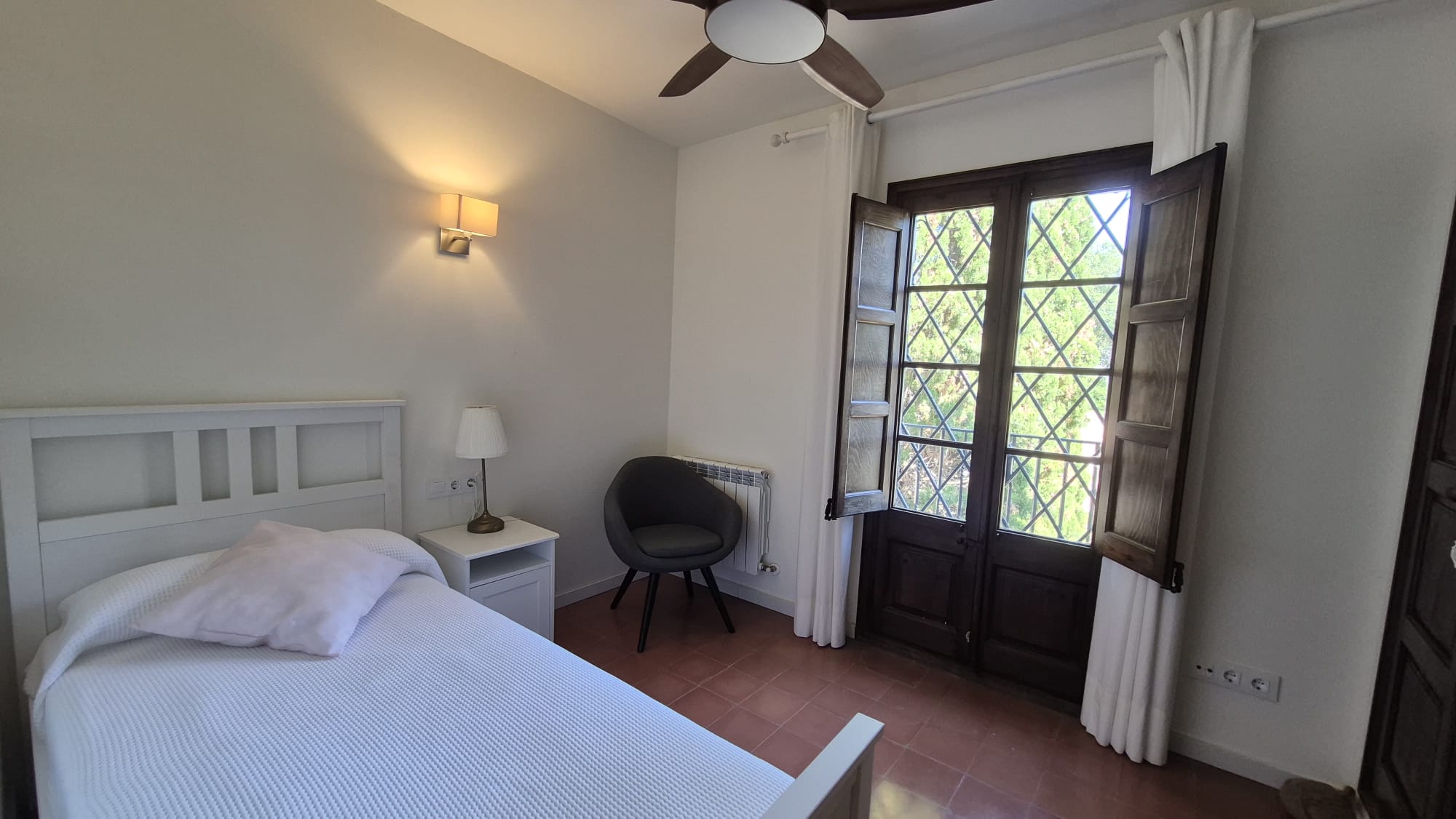 EN VENTA Joya Histórica Frente al Mar: Finca Exclusiva en la Bahía de Tamariu
