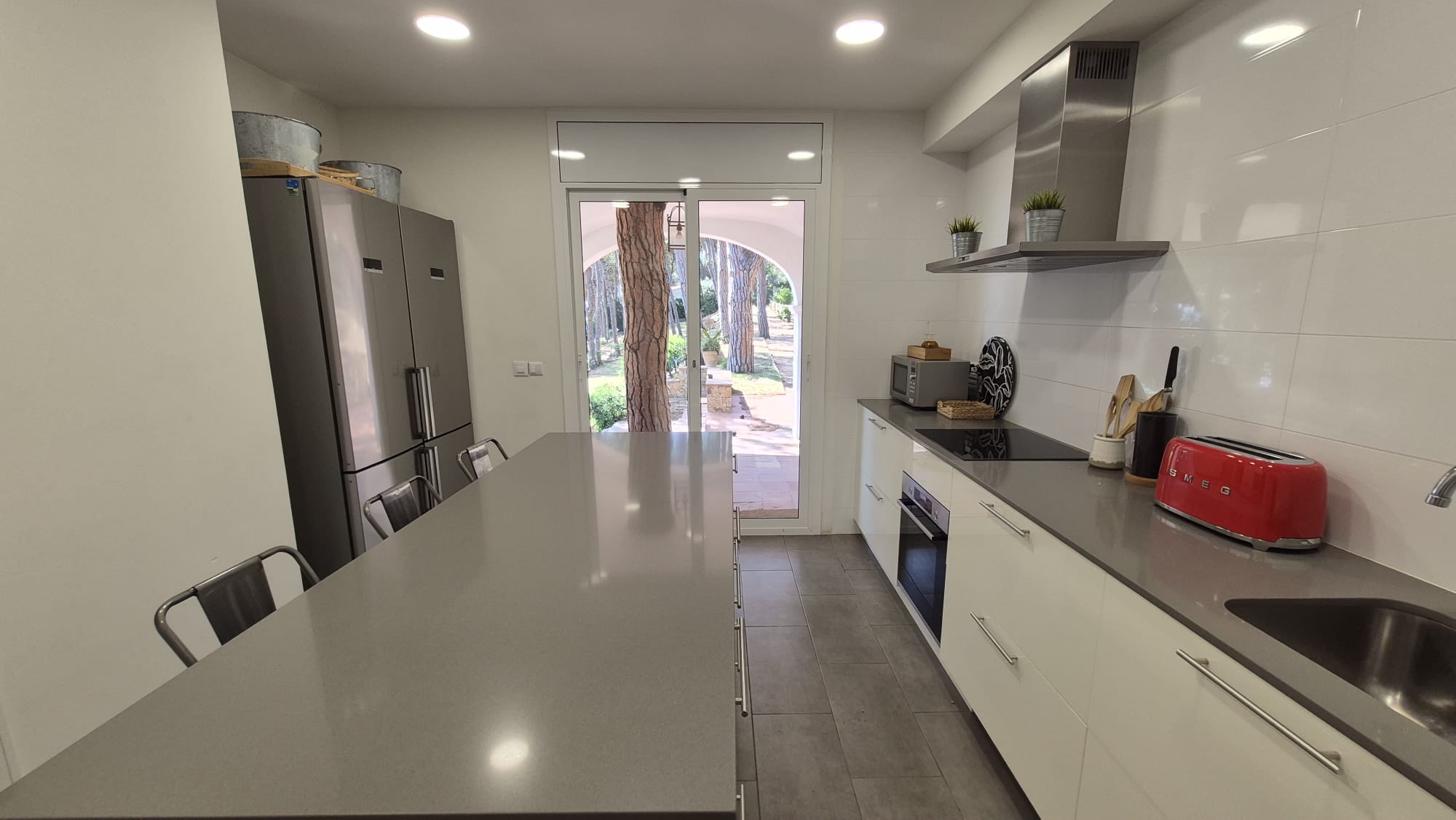 EN VENTA Joya Histórica Frente al Mar: Finca Exclusiva en la Bahía de Tamariu