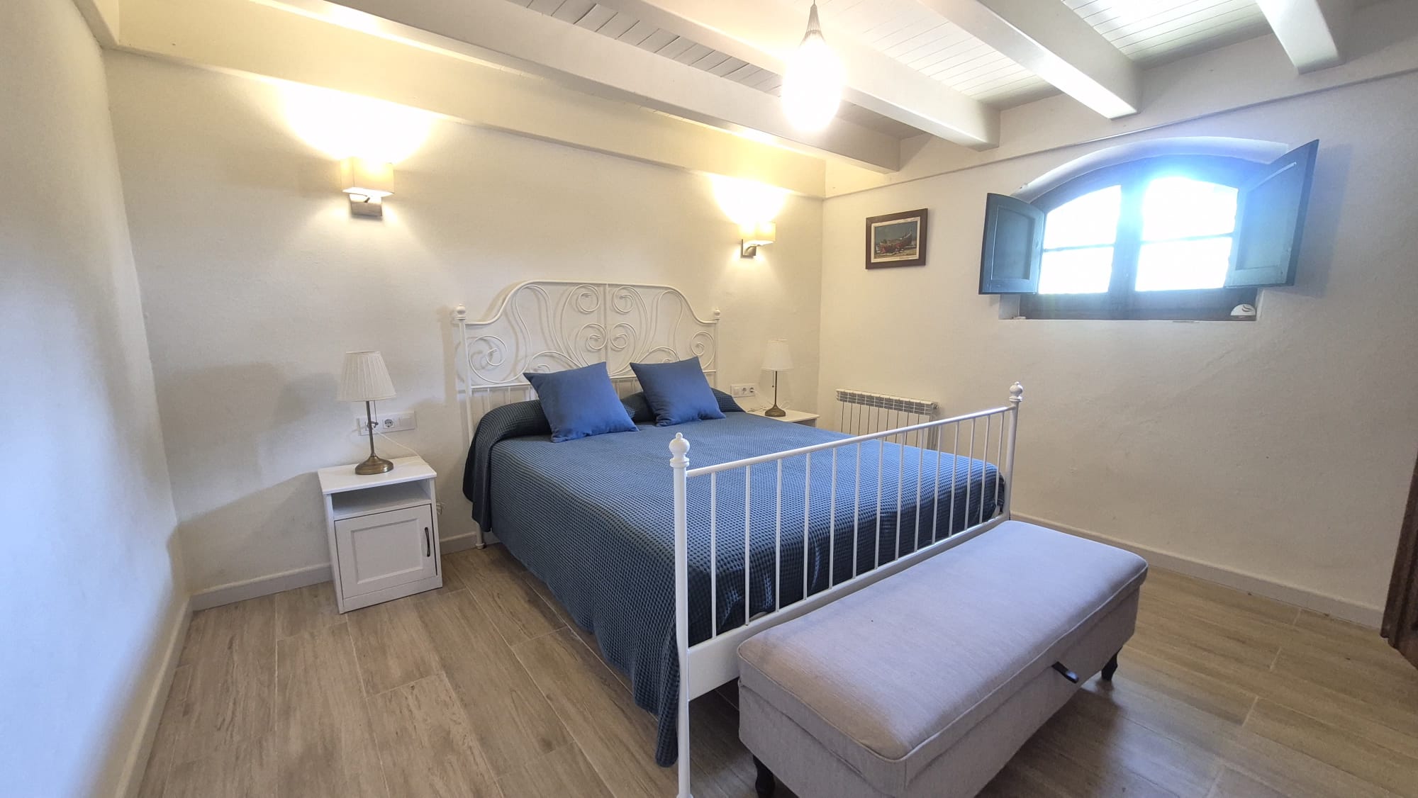 EN VENTA Joya Histórica Frente al Mar: Finca Exclusiva en la Bahía de Tamariu