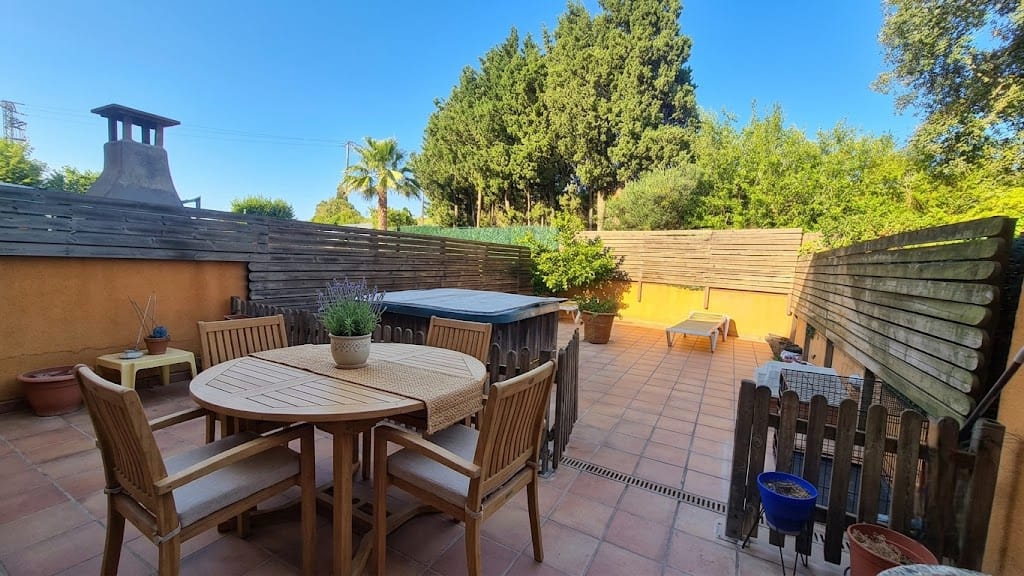 1023 - OPORTUNIDAD Casa en venta en Palafrugell amplia y con un gran patio