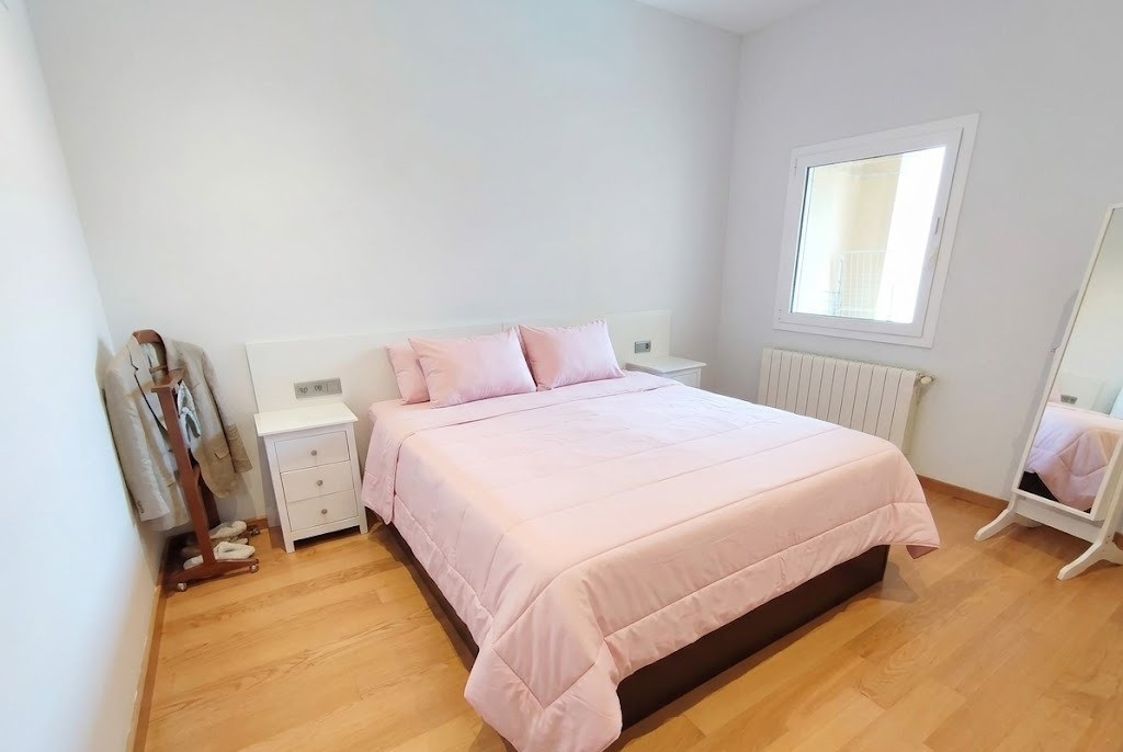 8054 - Casa de piedra en venta en el centro de Pals