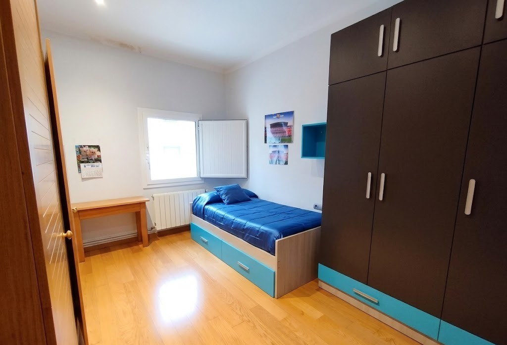 8054 - Casa de piedra en venta en el centro de Pals