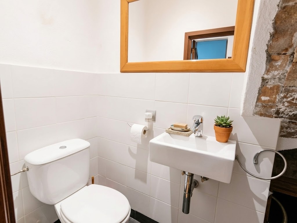 8054 - Casa de piedra en venta en el centro de Pals