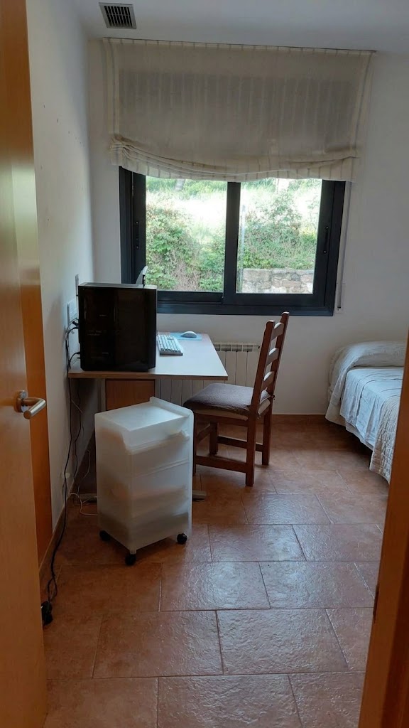 1027 - Espectacular Chalet a 4 Vientos con Piscina en Residencial Begur