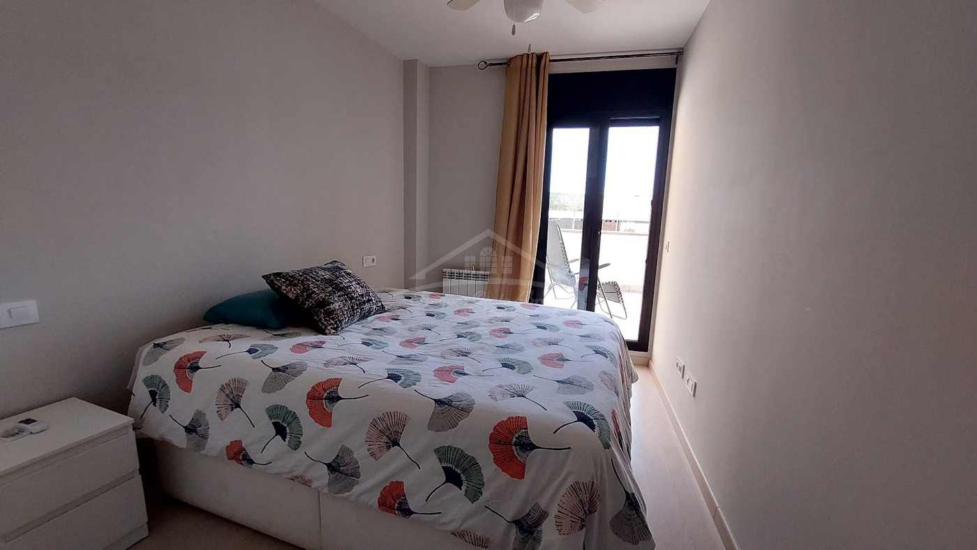 9054 - Bonito piso en venta con gran terraza en Palafrugell