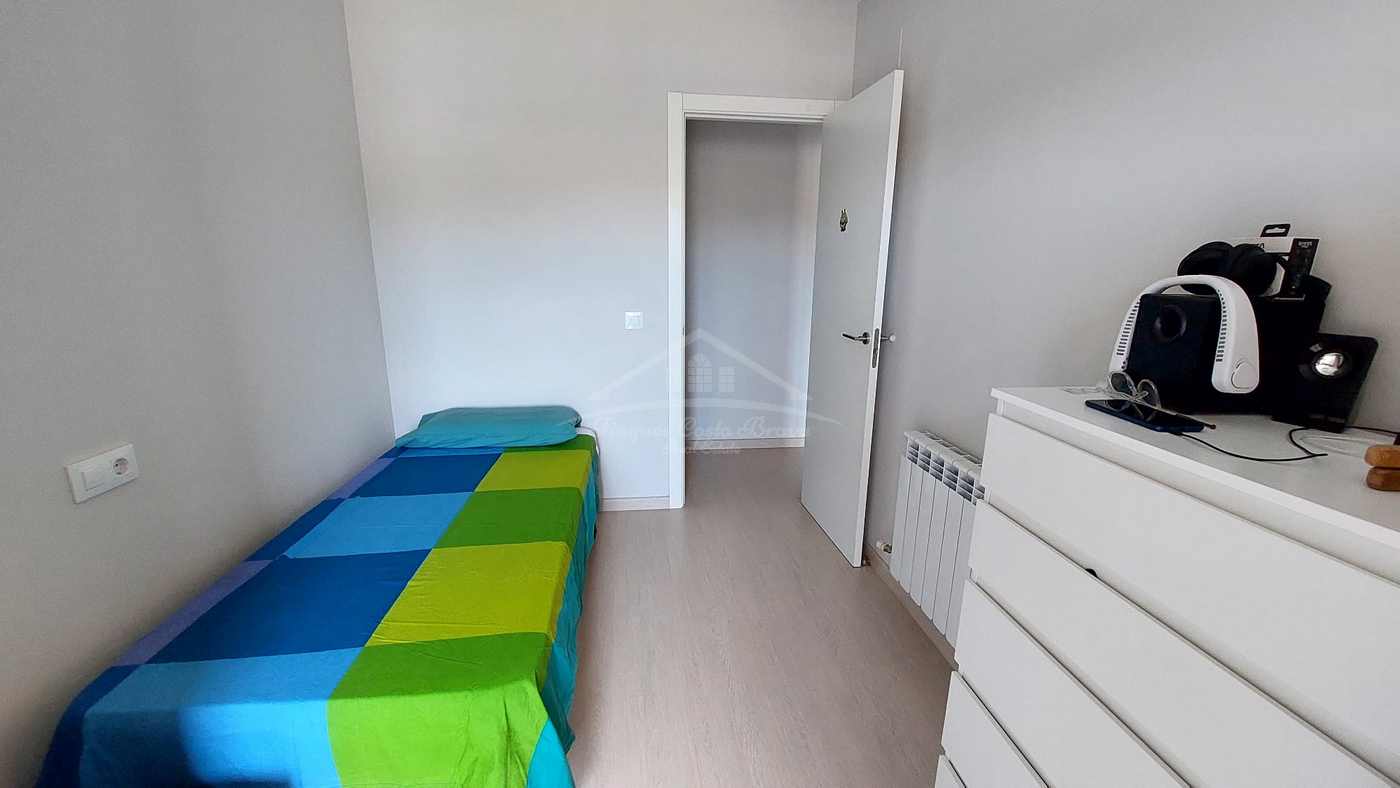 9054 - Bonito piso en venta con gran terraza en Palafrugell